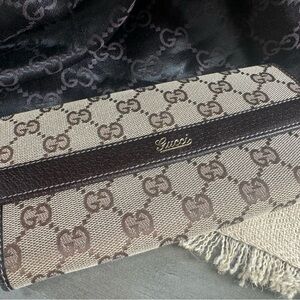 Authentic long Gucci wallet